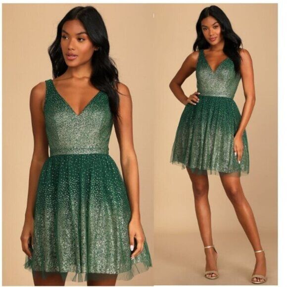 Lulu's‎ Women's  Sparkling Gold Glitter Skater Mini Dress Emerald Green - Picture 2 of 4